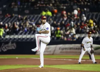 Cardenales de Lara triunfaron en un histórico partido de la Serie del Caribe, al propinar un No Hit No Run ante el Japan Breeze, en el último compromiso de la primera fase del torneo.