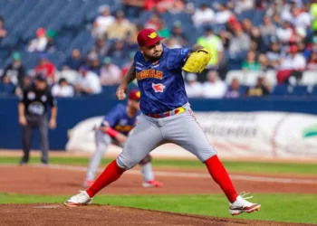 Los Cardenales de Lara no iniciaron con buen pie la Serie del Caribe 2025, tras ser derrotados con marcador de 2-0 ante los Leones del Escogido