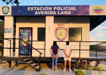 Dos mujeres fueron aprehendidas por posesión de drogas y presunto microtráfico en la parroquia Santa Rosa, del municipio Valencia.