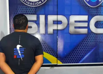 Un sujeto fue detenido en el sector Candelaria del municipio Valencia por falsificar documentos de identidad.