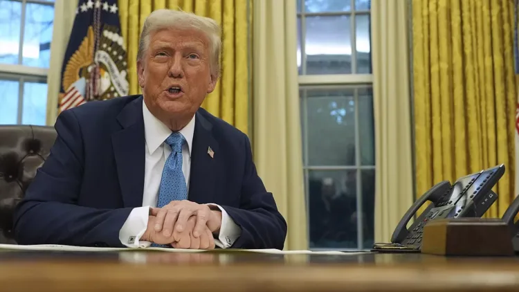 Donald Trump, presidente de los Estados Unidos, aseguró que ya mantiene conversaciones con Rusia para culminar el conflicto con Ucrania.