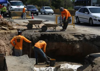 falla de borde en autopista