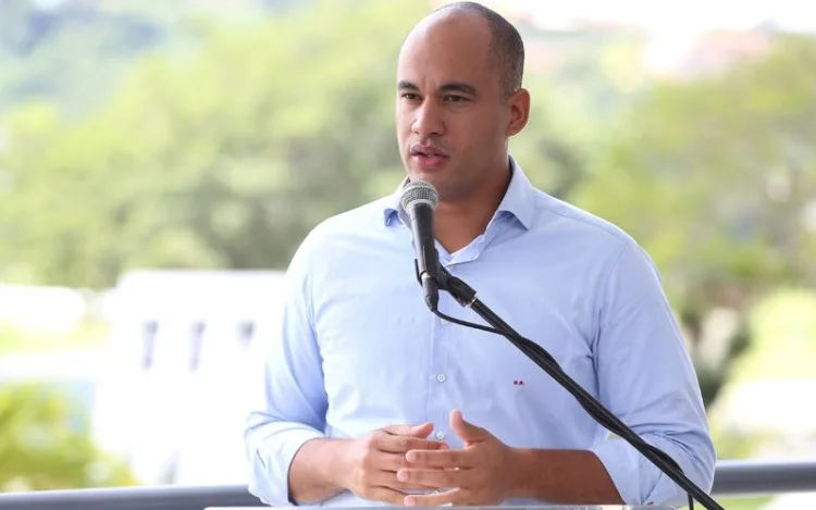 El ministro de Educación, Héctor Rodríguez, emitió un comunicado en el que reafirma que el organismo que dirige no aprueba la realización de elecciones de reina de carnaval en las instituciones educativas.