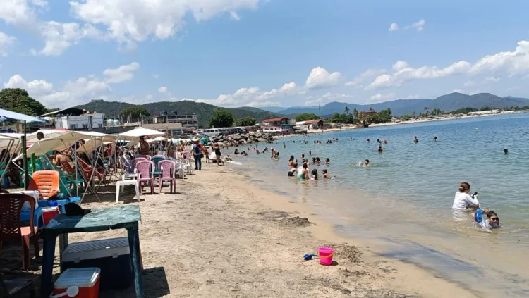 El Instituto Municipal Autónomo de Turismo (Imaturpc) de la Alcaldía de Puerto Cabello dictaminó que las excursiones que visiten las playas de la entidad deben solicitar un permiso con al menos dos semanas de anticipación.