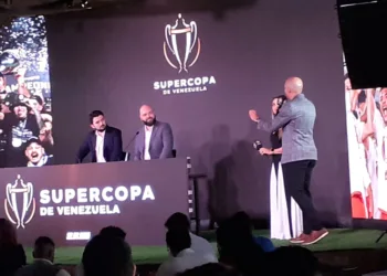 El fútbol profesional venezolano contará con una nueva competencia, tras el anuncio de la creación de la Supercopa de Venezuela.