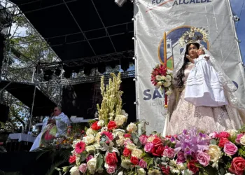 tributo a la Virgen de la Candelaria