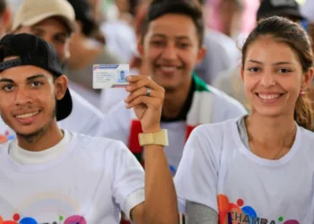 El Gobierno nacional a través de su Sistema Patria inició con el pago dos bonos para estudiantes este martes 8 de abril.
