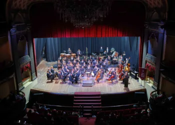 En el Teatro Municipal de Valencia se celebró el concierto homenaje ofrecido por la "Banda Sinfónica 24 de Junio", en celebración del aniversario número 50 del Sistema Nacional de Orquestas y Coros Juveniles e Infantiles de Venezuela.