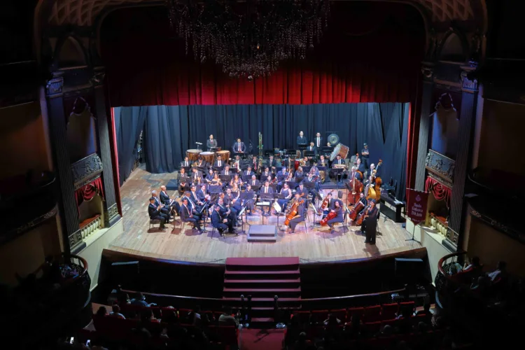 En el Teatro Municipal de Valencia se celebró el concierto homenaje ofrecido por la "Banda Sinfónica 24 de Junio", en celebración del aniversario número 50 del Sistema Nacional de Orquestas y Coros Juveniles e Infantiles de Venezuela.
