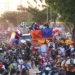 El gobernador Rafael Lacava acompañó el Desfile de Carrozas, Comparsas y Disfraces que se llevó a cabo en la avenida Sesquincentenaria de la parroquia Miguel Peña.
