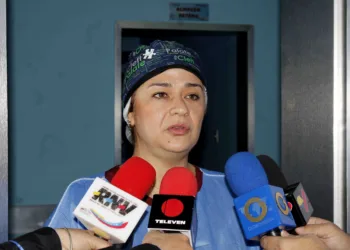 La gobernación de Carabobo llevó a cabo una Jornada de Cirugías de Alta Complejidad en el área de cirugía maxilofacial del hospital Dr. Adolfo Prince Lara en Puerto Cabello.