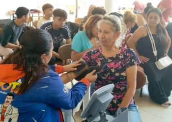 La Universidad Politécnica Territorial de Valencia (UPTV) llevó a cabo este sábado una mega jornada de salud integral especializada en su sede de la parroquia San José. En total, más de 400 personas fueron atendidas.
