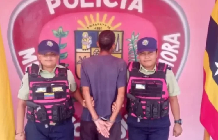 Un sujeto fue detenido en Morón este jueves 27 de febrero por haber amenazado y agredido verbalmente a una sexagenaria.
