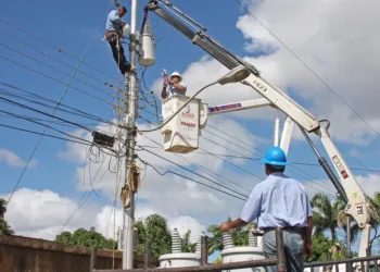Los usuarios ahora pueden reportar fallas en el servicio eléctrico en sus zonas de residencia gracias a la aplicación VenApp, según informó la Corporación Eléctrica Nacional (Corpoelec).