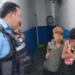 Dos adolescentes en presunta situación de calle fueron rescatados por funcionarios de la Policía de La Guaira en el sector Caraballeda.