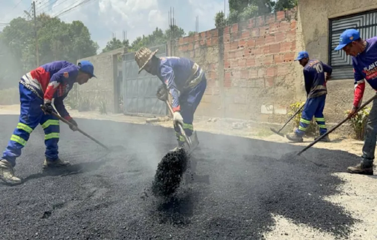 El Instituto Autónomo Municipal de Vialidad colocó más de 100 toneladas de asfalto en el Asentamiento Campesino Los Samanes, en beneficio de más de mil 360 familias.