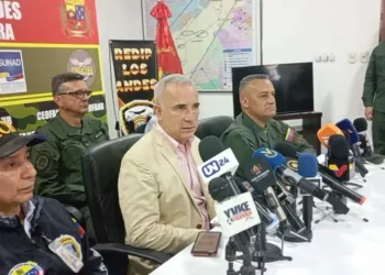 Freddy Bernal, gobernador del estado Táchira, anunció el desmantelamiento de un grupo delictivo que hacía uso de identidades falsas y se infiltró en los sistemas de Patria y del Banco de Venezuela.