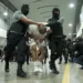 Un total de 238 ciudadanos venezolanos fueron trasladados desde Estados Unidos a El Salvador por la administración Trump, por presuntamente estar involucrados con el Tren de Aragua.