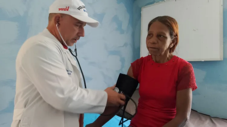 Un total de 22 pacientes fueron beneficiados con una jornada de atención médica y entrega de medicamentos, llevada a cabo en el sector Palmichal de Canoabo.