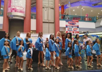 Las candidatas de la quinta edición de la Feria de las Flores Yagua 2025 se presentaron ante periodistas carabobeños en las instalaciones del Centro Comercial Metrópolis 