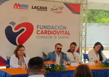 La Fundación Cardiovital Corazón Te Quiero beneficiará a unos mil 600 pacientes anuales, de acuerdo a declaraciones del gobernador Rafael Lacava.