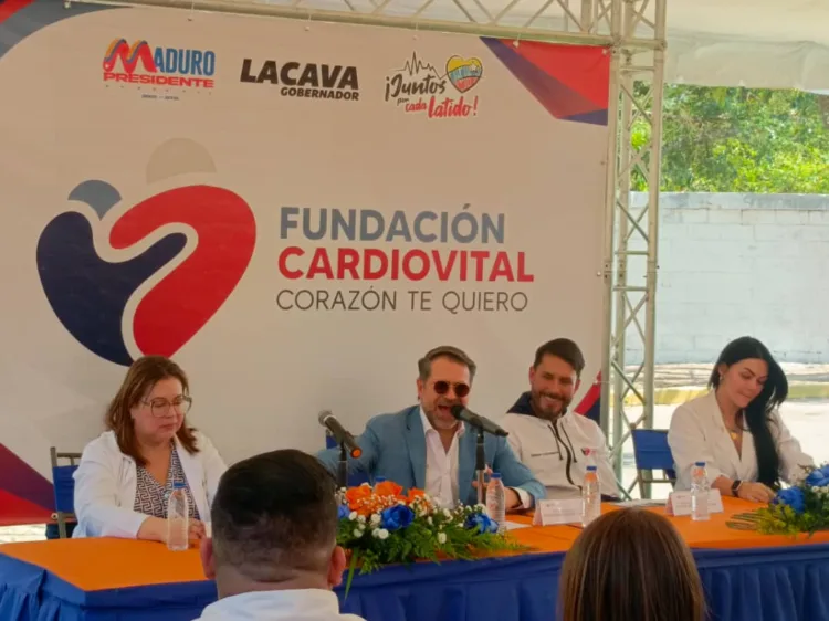 La Fundación Cardiovital Corazón Te Quiero beneficiará a unos mil 600 pacientes anuales, de acuerdo a declaraciones del gobernador Rafael Lacava.