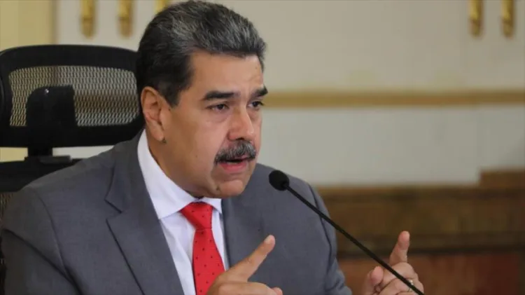 El presidente Nicolás Maduro ha decidido suspender los vuelos del programa "Vuelta a la Patria" tras la decisión de Donald Trump de revocar las licencias a la empresa petrolera Chevron.