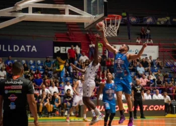 Trotamundos de Carabobo se desquitó de Brillantes del Zulia y volvió a la senda del triunfo, tras derrotar este sábado al conjunto marabino con marcador de 96-92.