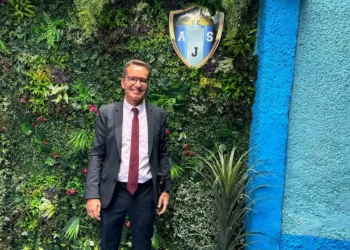 La Unidad Educativa Antonio José de Sucre, ubicada en Los Guayos, es una novedosa institución educativa que actualmente aplica una metodología europea para ofrecer una formación integral a sus estudiantes.