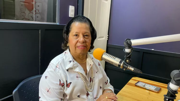 Esmeralda Mujica, manejo de árboles
