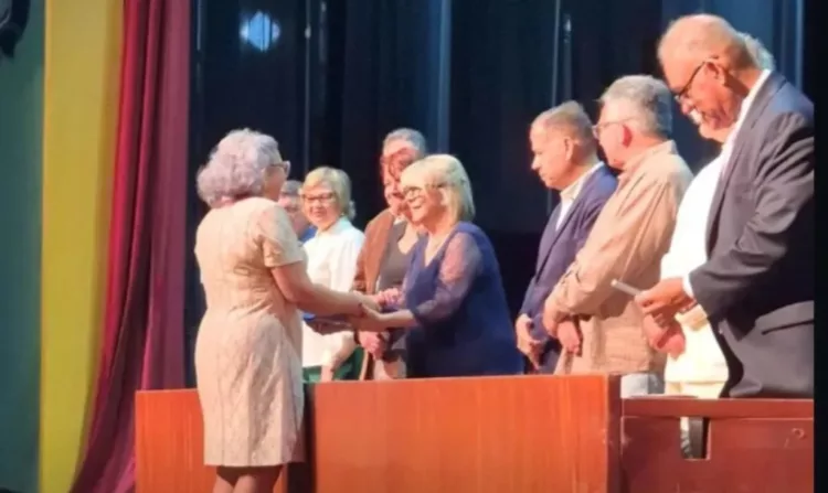 La Universidad de Carabobo llevó a cabo un acto protocolar en el Teatro Alfredo Celis Pérez, en conmemoración de los cincuenta años de creación de la Escuela de Ingeniería Civil.