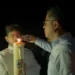 El alcalde de San Diego, León Jurado Laurentín, participó este sábado 19 de abril en la liturgia de la Vigilia Pascual en compañía de su esposa y del Tren Ejecutivo del municipio.