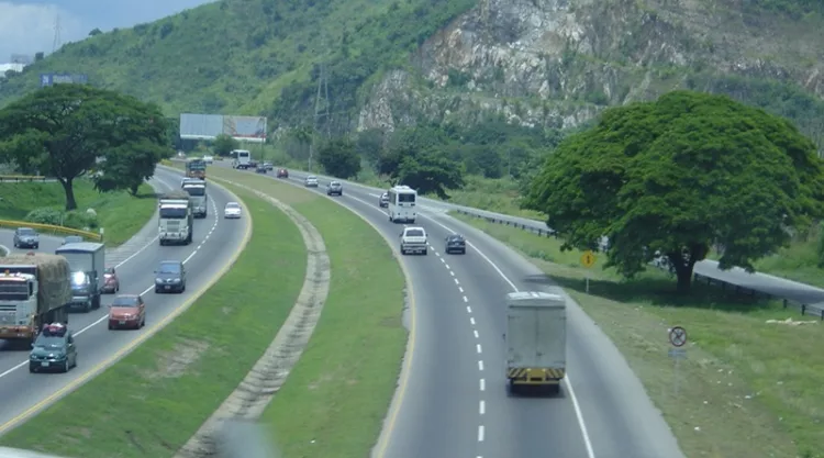 autopistas y carreteras