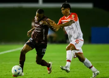 Estudiantes de La Plata derrotó a Carabobo FC este martes en el estadio Misael Delgado, con marcador de 2 goles a 0, en el debut del granate en fase de grupos de la Copa Libertadores.