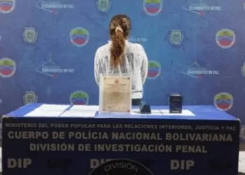 Una ciudadana salvadoreña fue detenida en Caracas por intentar desfalcar al Banco Central de Venezuela a través del cobro de un Título Financiero por 25 millones de dólares.