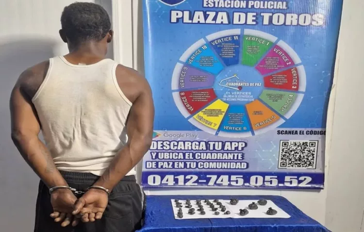 Un hombre de 32 años fue capturado en el barrio 13 de Septiembre de Valencia por presuntamente dedicarse al tráfico de drogas.