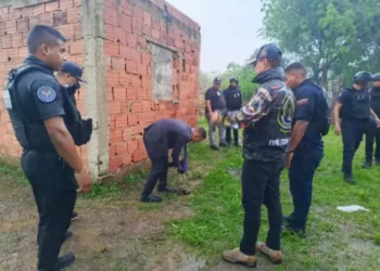Un presunto delincuente conocido como "el Titi" fue abatido en la tarde de este martes durante un enfrentamiento con cuerpos de seguridad del Estado en Parque Valencia.