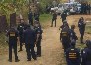 Funcionarios de la Policía Nacional Bolivariana (PNB) abatieron a un presunto delincuente tras un intercambio de disparos suscitado este miércoles en el sector Las Palmitas.