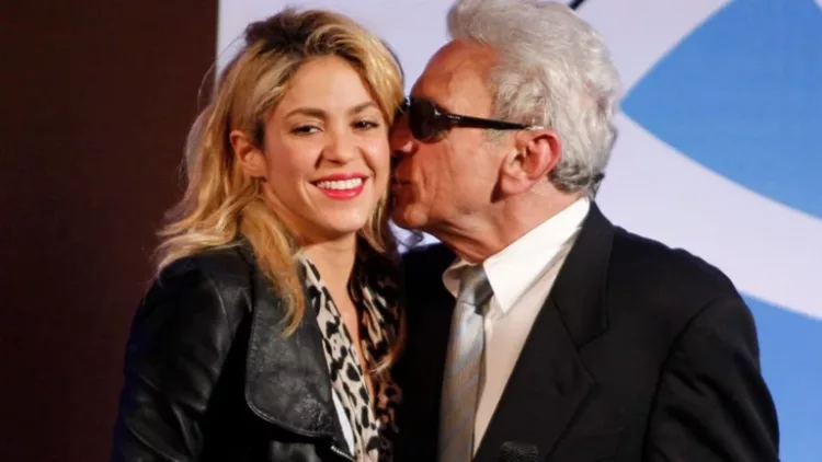 El padre de Shakira, William Mebarak Chadid, se encuentra hospitalizado y enfrenta un difícil momento de salud.
