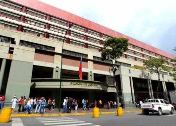 Un sujeto acusado de haber cometido abuso sexual se suicidó en Caracas tras lanzarse del quinto piso del Palacio de Justicia.