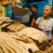 Por sus implicaciones culturales y religiosas, Semana Santa suele traer consigo un aumento en el consumo de pescado, tanto en Valencia como en el resto del país. Los comerciantes de este rubro tienen disponibles productos desde los 5 hasta los 15 dólares aproximadamente.