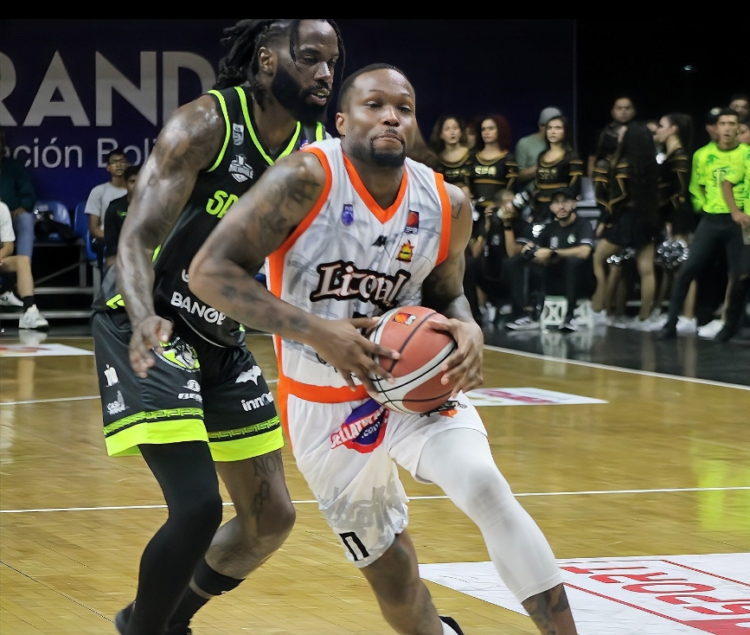 Piratas de La Guaira se impuso a Spartans de Distrito Capital este viernes con marcador de 84-78, en el gimnasio José Joaquín Papá Carrillo del estado Miranda.