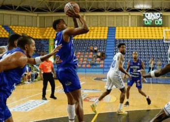 Llaneros de Guárico derrotó a Trotamundos este lunes 21 de abril con marcador de 89-66 en un partido celebrado en el Domo Olímpico de San Juan de Los Morros.