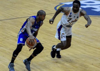 Trotamundos de Carabobo se impuso este jueves ante Brillantes del Zulia con marcador de 85-82, en un encuentro disputado en el Forum de Valencia.