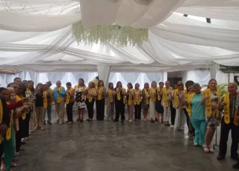 30 años de grado Licenciados en Bioanálisis