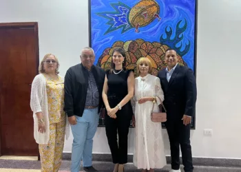 Homenaje a Ana Virginia