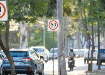 límites de velocidad
