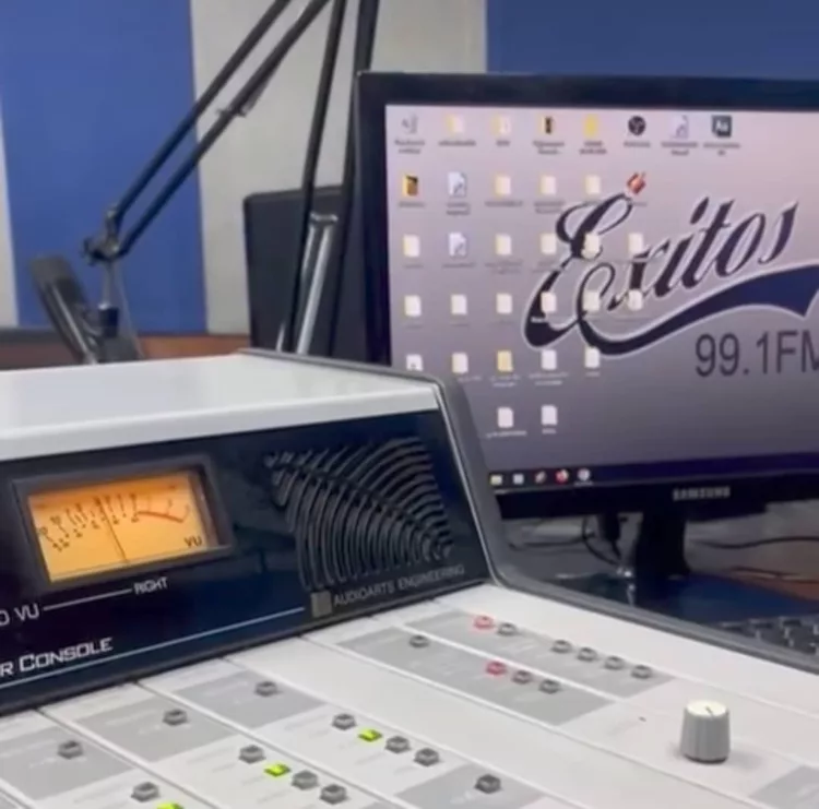 Activa emisora Éxitos 99.1 FM