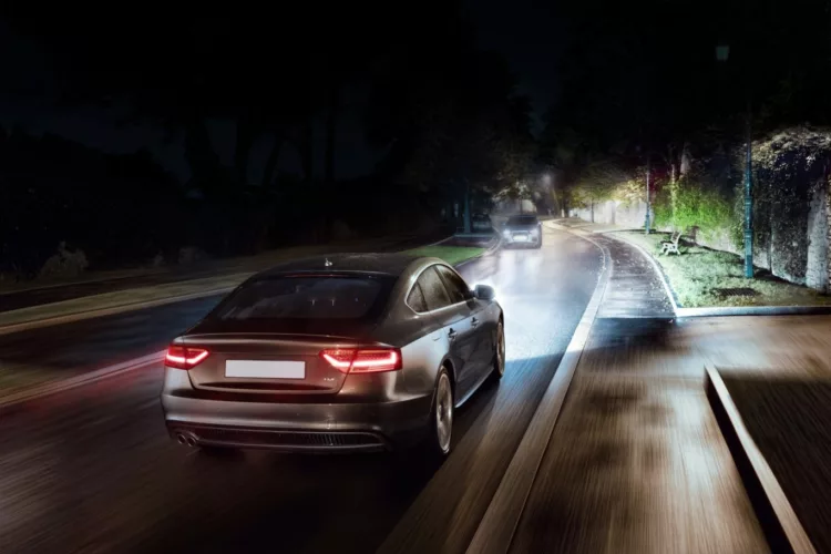 Uso de luces led en vehículo es ilegal