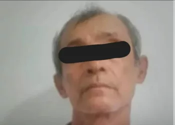 asesinato de su hijastro